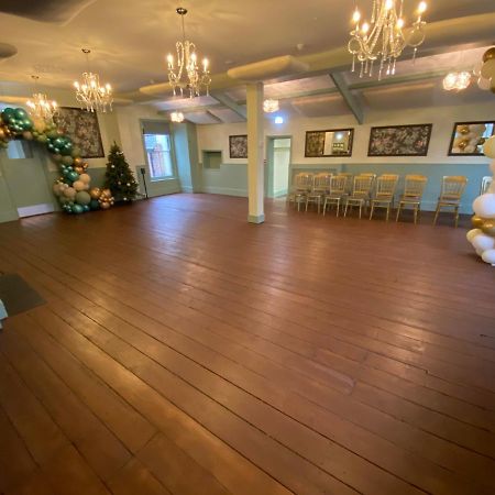 The Peppermill Town House Hotel & Restaurant Devizes Exterior foto