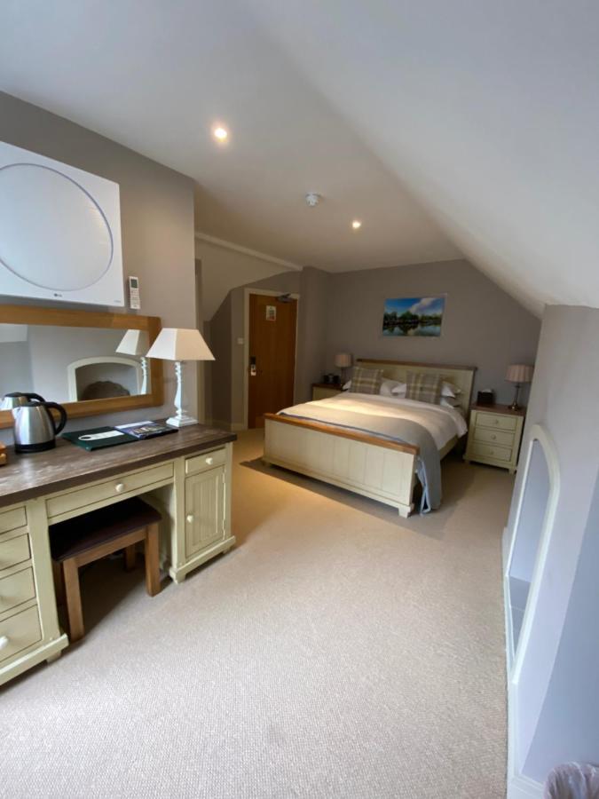 The Peppermill Town House Hotel & Restaurant Devizes Exterior foto